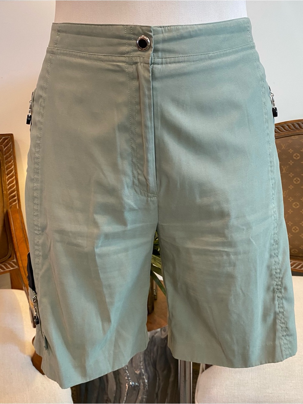 Sage Green Women's Golf Shorts, Size 8 30" Waist - Picture 2 of 6
